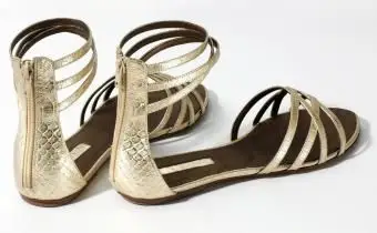 sandalias estilo gladiador