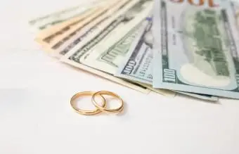 Klady a zápory sponzorovaných svadieb