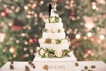 Décorations de gâteau de mariage de Noël pour les couples