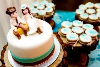 Zachodnie wykaszarki do tortu weselnego