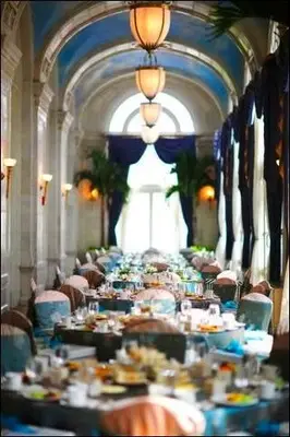 Un elaborato ricevimento di nozze dell'ultimo minuto