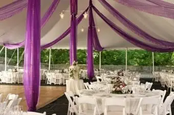 https://cf.ltkcdn.net/weddings/images/slide/169141-849x565-bunting.webp