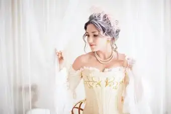 Halloweenske svadobné šaty