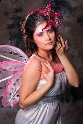 שמלות פיות עם כנפיים