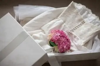 웨딩 드레스를 올바르게 보관하는 방법