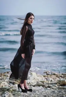 Vestido de noiva gótico preto transparente