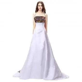 https://cf.ltkcdn.net/weddings/images/slide/239533-850x850-4-camo-printed-wedding-dress.webp