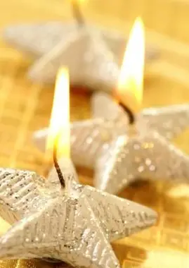 świece w kształcie gwiazdy