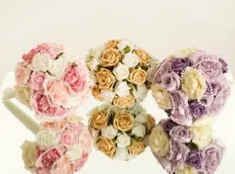 Trzy jedwabne bukiety