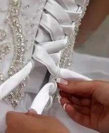 שמלת כלה מחוך