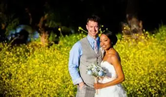 חליפה אפורה עם כחול