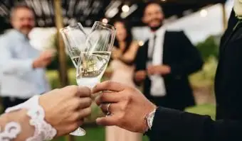 無料のウェディングトースト