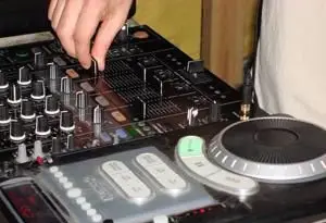 Giochi DJ per ricevimenti di nozze