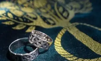 Anillos de boda góticos