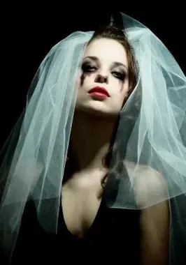 Idee per la cerimonia del matrimonio gotico