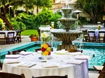 ユニークな屋外の結婚式のアイデア