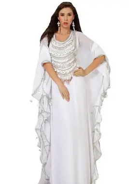 https://cf.ltkcdn.net/weddings/images/slide/190822-567x850-kaftan.webp