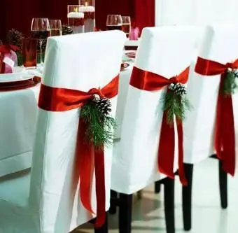 https://cf.ltkcdn.net/weddings/images/slide/106989-385x400-xmaspic4.webp