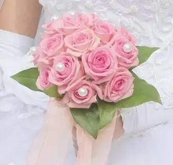 https://cf.ltkcdn.net/weddings/images/slide/106247-397x400-rose2.webp