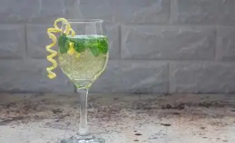 Spritzer au vin avec une touche