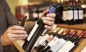 ein Weinetikett fotografieren