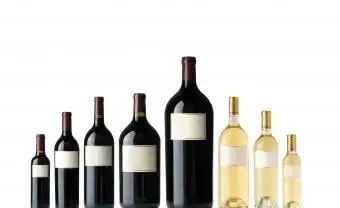 16 vlastných mien pre veľkosti fliaš na víno