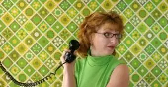 ノースリーブのモックタートルネック