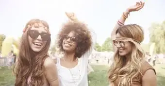 Hudobné festové oblečenie