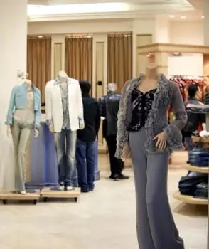 Maniquís de tienda cosmopolita