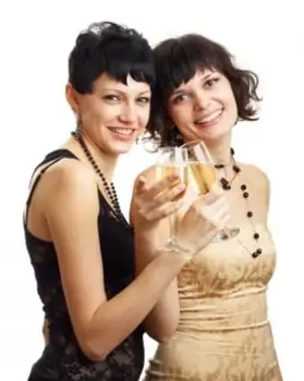 칵테일 복장 여성