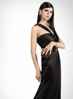 czarna suknia wieczorowa