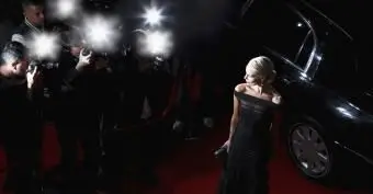 שמלות הוליווד