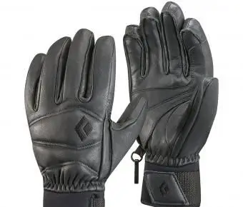 ブラックダイアモンドの女性