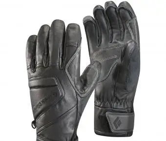 ブラックダイアモンドの女性