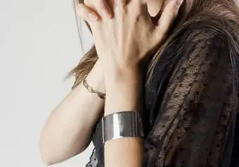 Strieborný manžetový náramok