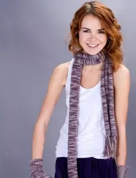 https://cf.ltkcdn.net/womens-fashion/images/slide/49911-368x551-Scarves_6.webp