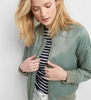https://cf.ltkcdn.net/womens-fashion/images/slide/217302-680x850-satinbomber.webp