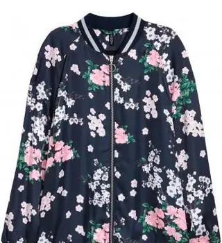 https://cf.ltkcdn.net/womens-fashion/images/slide/217294-680x850-floralbomberjacket.webp