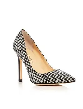 https://cf.ltkcdn.net/womens-fashion/images/slide/202786-566x850-Ivanka-Trump-Carra-Houndstooth-Pumps-.webp