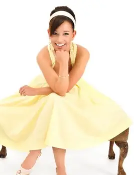 女性のイースタードレス