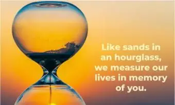 שעון חול בחוף הים