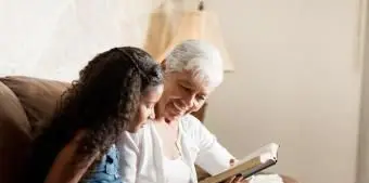 Trauergedichte und Bibelverse für Großmütter