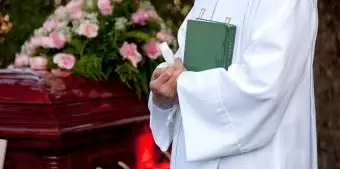 40 versículos bíblicos edificantes para funerales